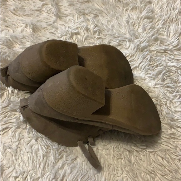 Tan (suede-like) booties - Picture 3 of 4